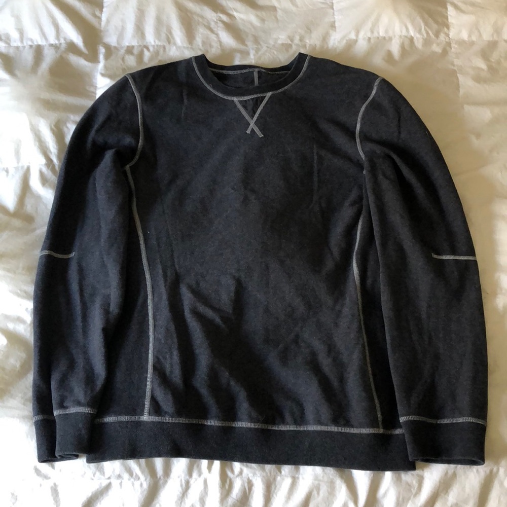 Lululemon sweatshirt